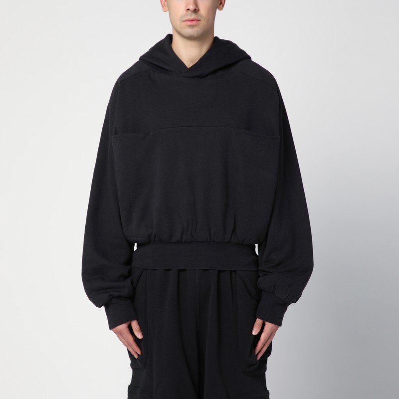 Black sweatshirt in organic cotton