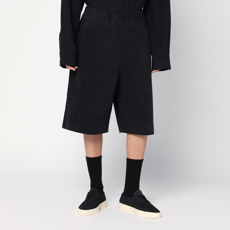 Wide black bermuda shorts in cotton