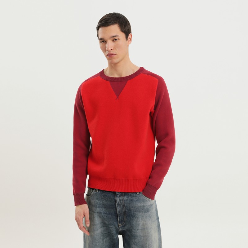 Color block crew neck sweater