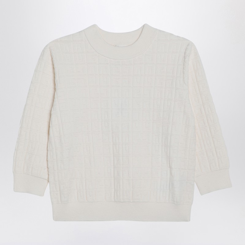 White jumper with 4G inlay