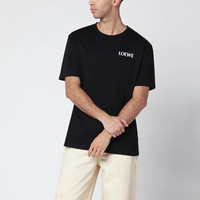 Black T-shirt with embroidered logo