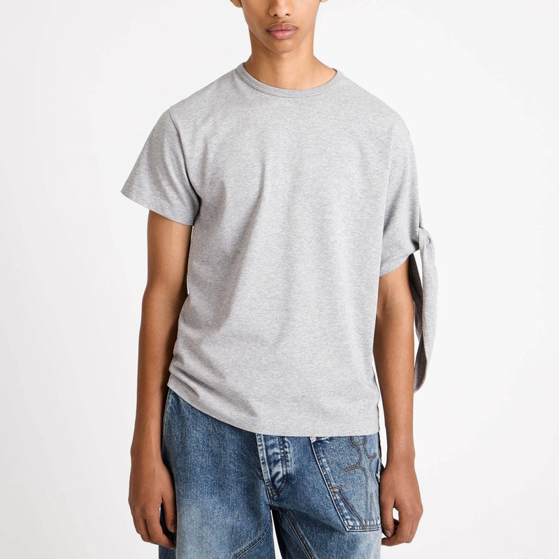 Grey T-shirt with knotted sleeve