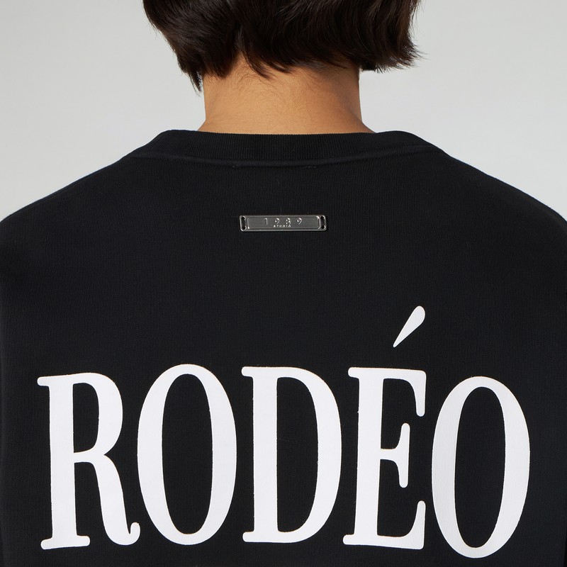 1989 Studio Long Sleeved Rue-saint-honore Crew-neck T-shirt In Black
