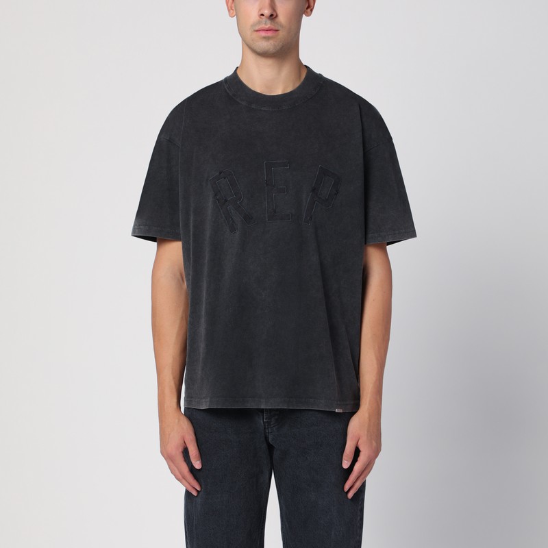 T-shirt with Rep application