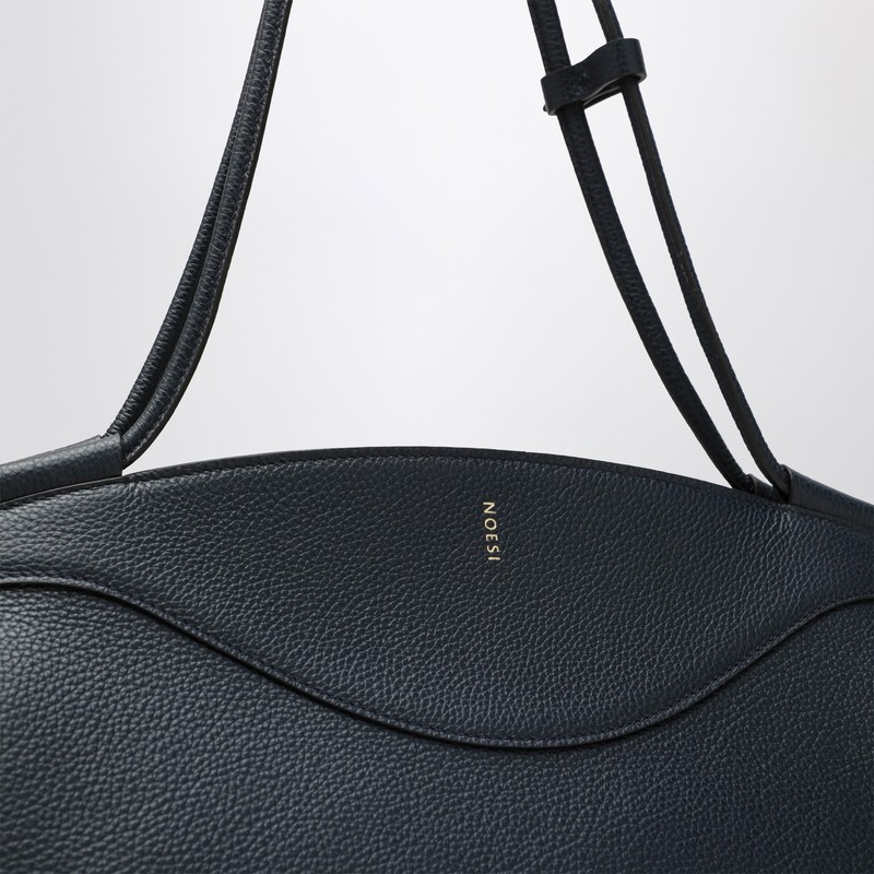 Noesi Molly Navy Blue Grained Leather Bag In Blue