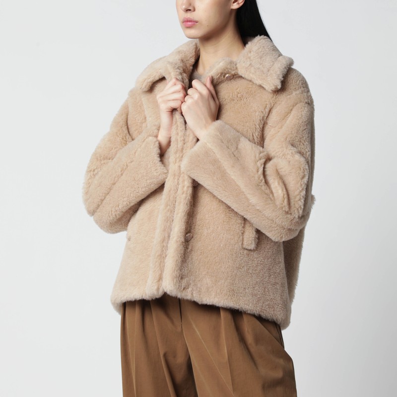Light beige alpaca and wool teddy cropped coat