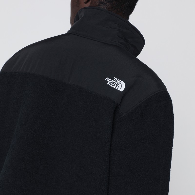 The North Face Black Retro Denali Jacket In Black