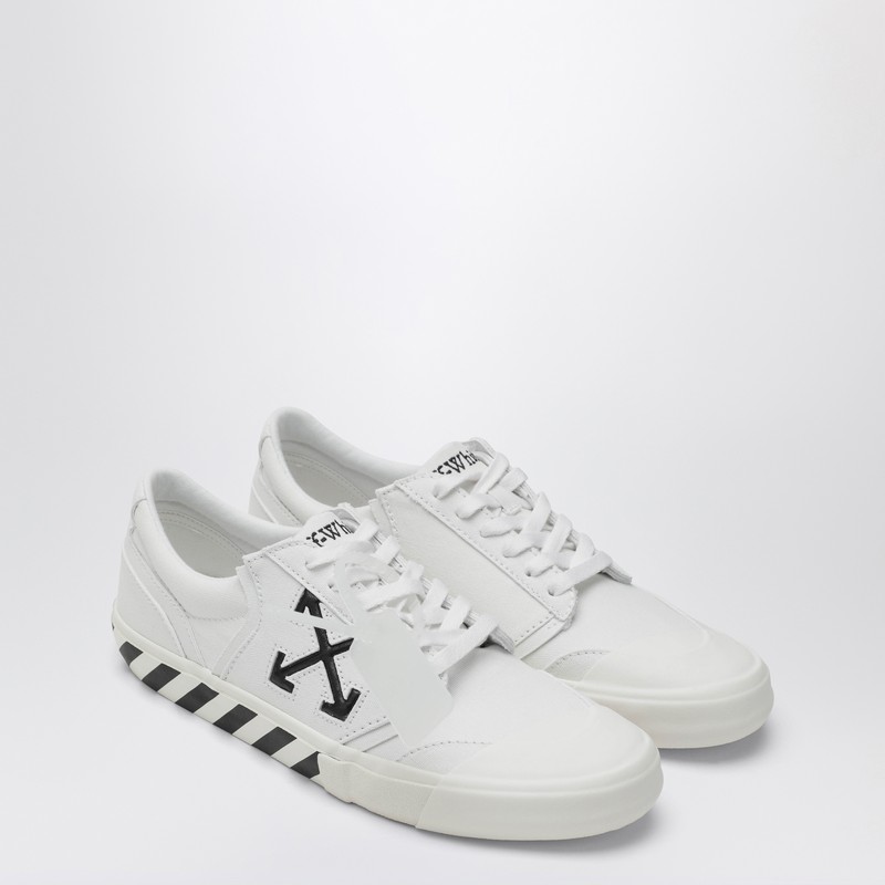 Off-white Low-top Sneakers With Graphic Arrow Detailing In White