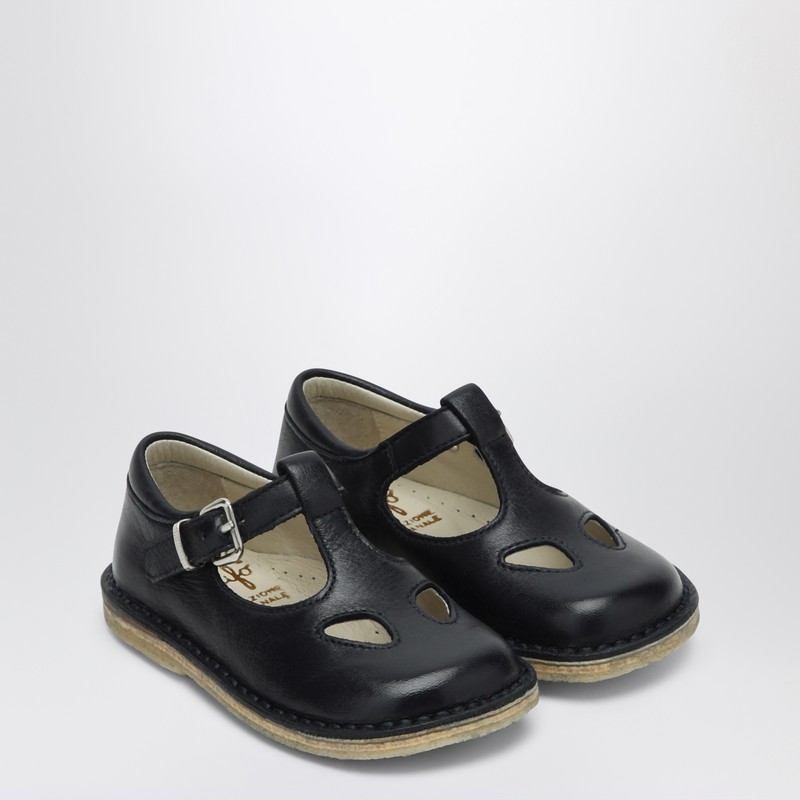 Il Gufo Sandal With Blue Eyelets In Leather In Blue