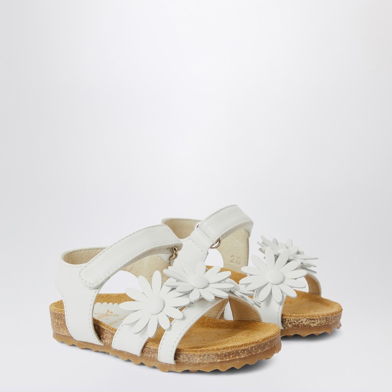 Il Gufo White Sandal With Applied Flowers In White