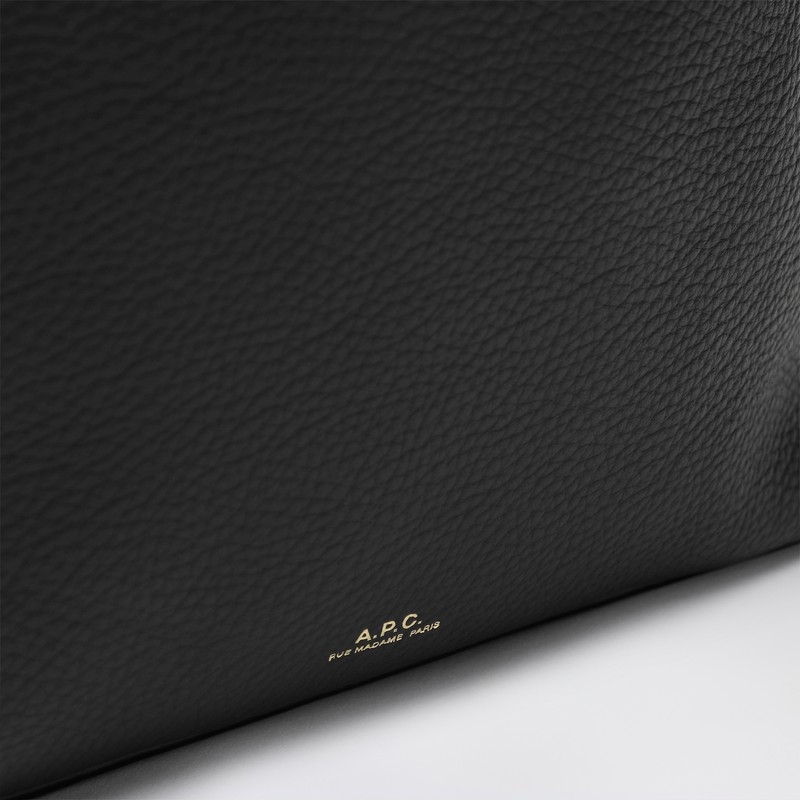 Apc A.p.c. Women Maxi Vera Shoulder Bag In Black