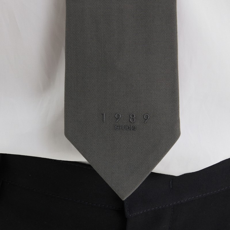 1989 Studio Dark Grey Woven Tie In Grey