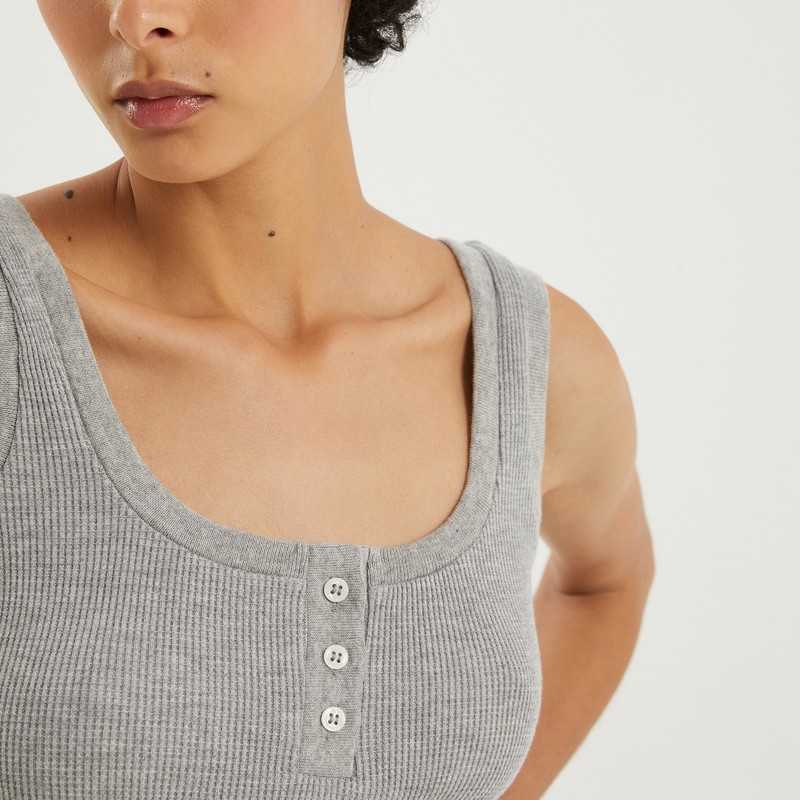 1989 Studio Tank Top Waffle Button Detail In Grey