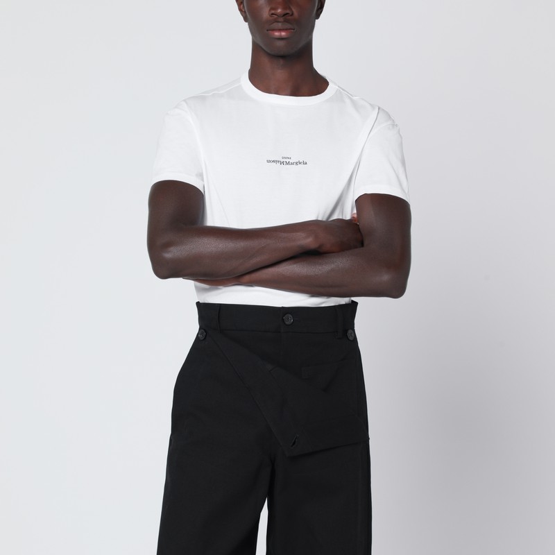 White T-shirt with distorted logo