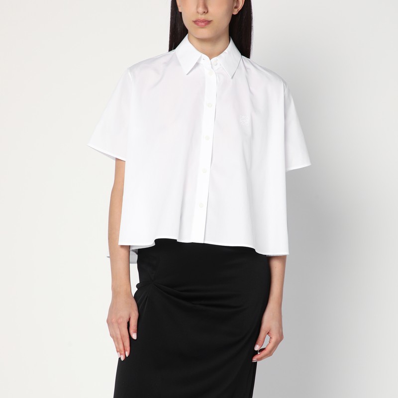 White short-sleeved shirt