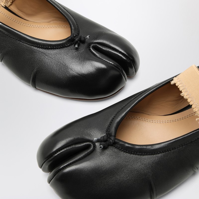 Maison Margiela Black Tabi Ballerinas In Black