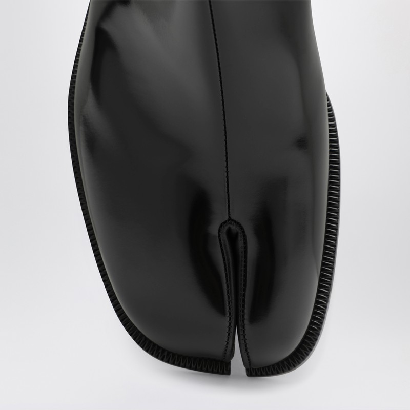 Maison Margiela Tabi Toe Ankle Boots In Black