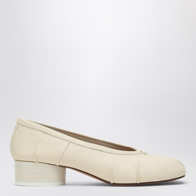 White leather Tabi pumps