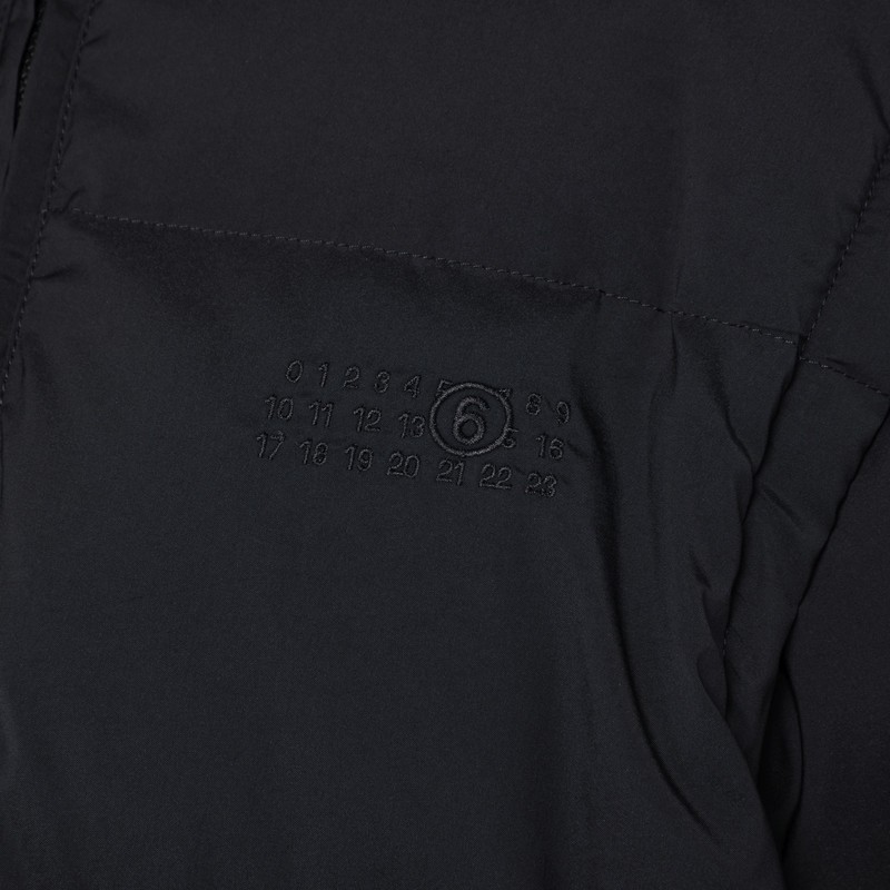 Mm6 Maison Margiela Transformable Padded Black Jacket In Black