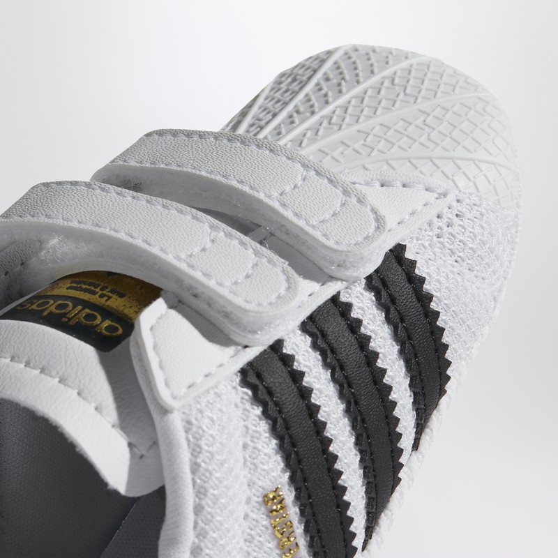 Adidas Originals Adidas Superstar Sneaker In White