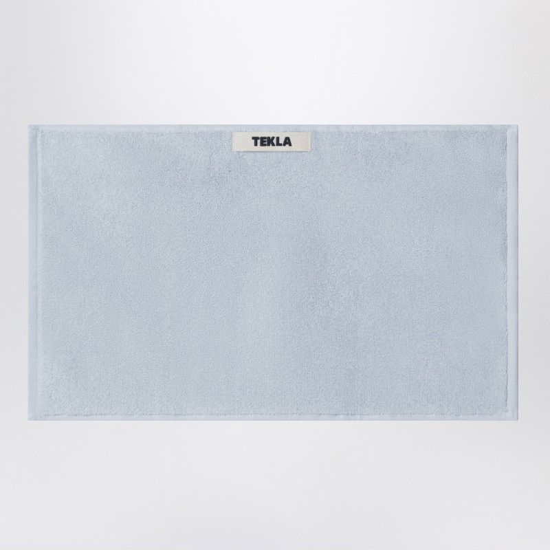 Light blue guest towel 30x50 cm