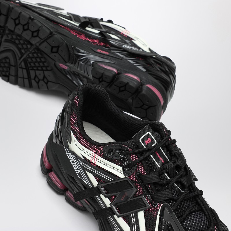 New Balance Mesh Panel Sneakers Rubber Outsole In Black