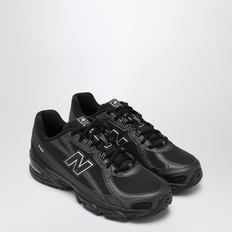 New Balance 740 Black/silver Metallic Sneakers In Black