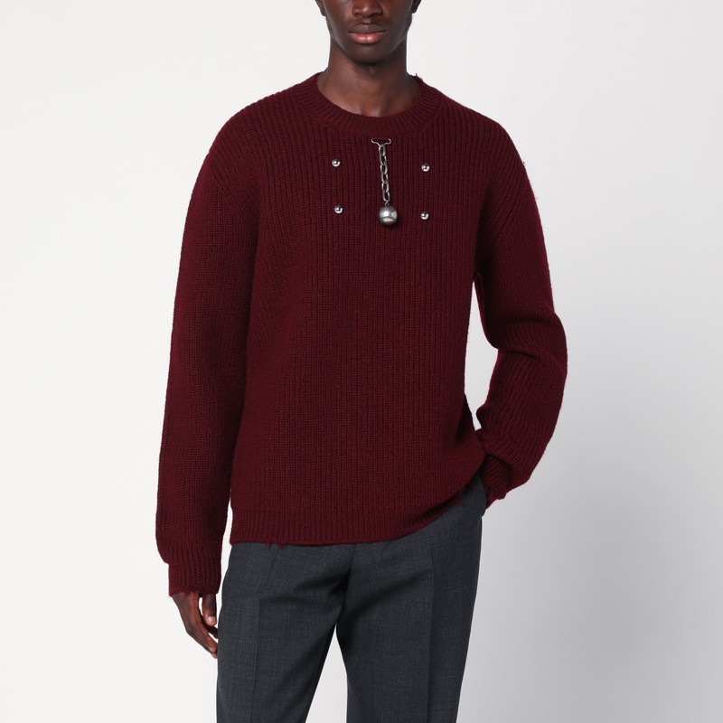Amaranth wool sweater with pendant