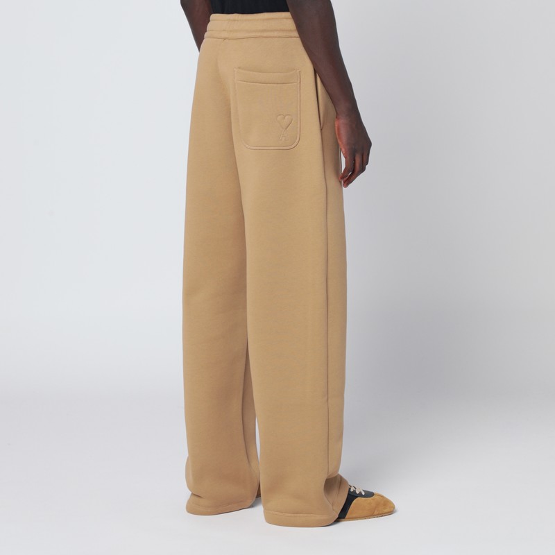 Ami Alexandre Mattiussi Camel Ami De Coeur Joggers In Sand
