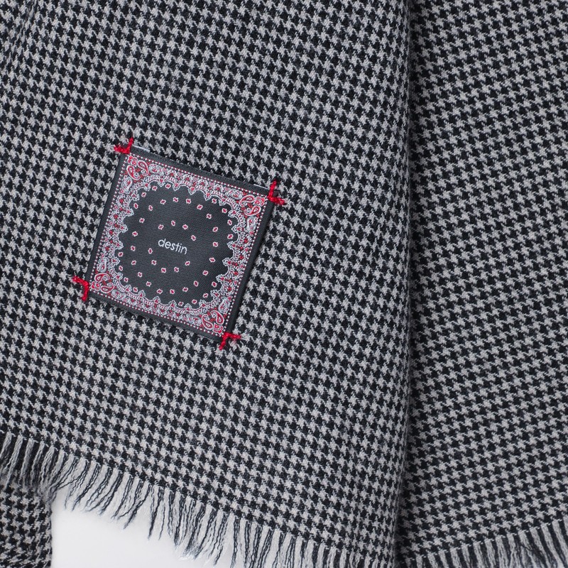 Destin White/black Check Wool Scarf In Grey