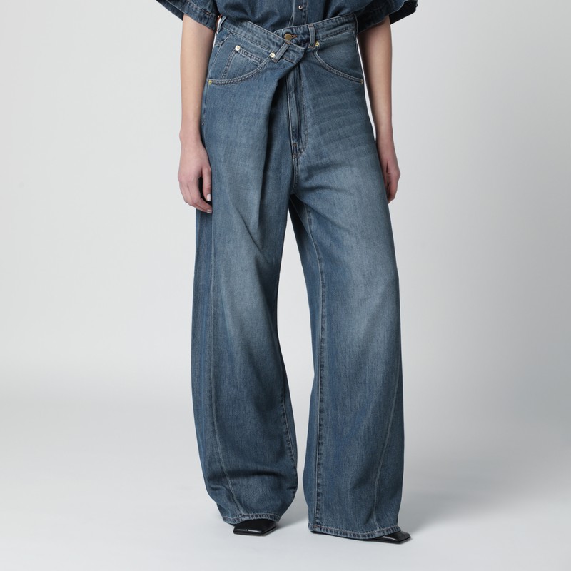 Ines jeans with cuffed hem and light wash